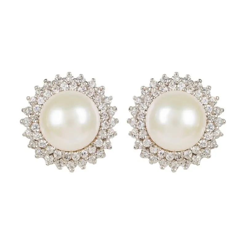 Hot Centred Pearl Earrings Earrings