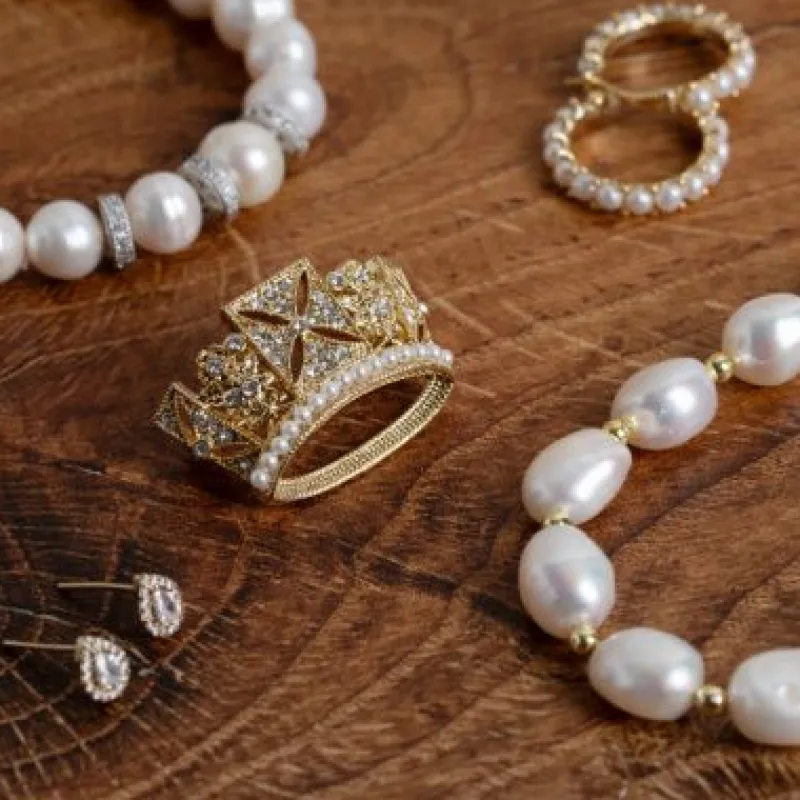 Online Gold Diadem Crown Brooch Brooches