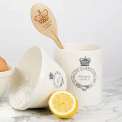 New Windsor Castle Wooden Spoon Bakeware